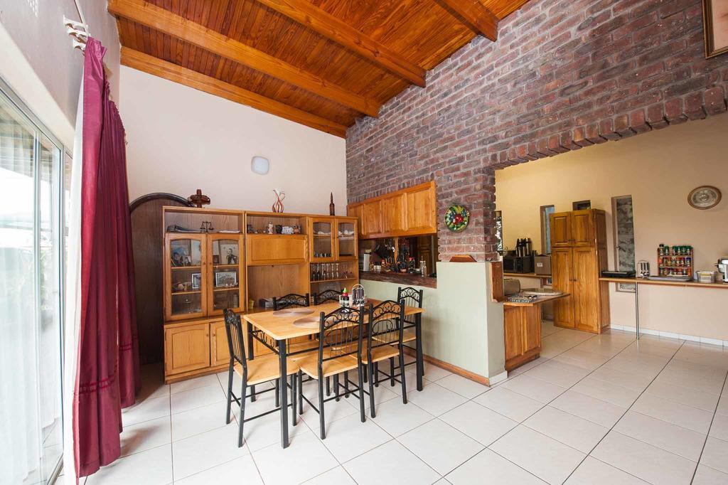 Ingwe Guesthouse Mbombela Buitenkant foto