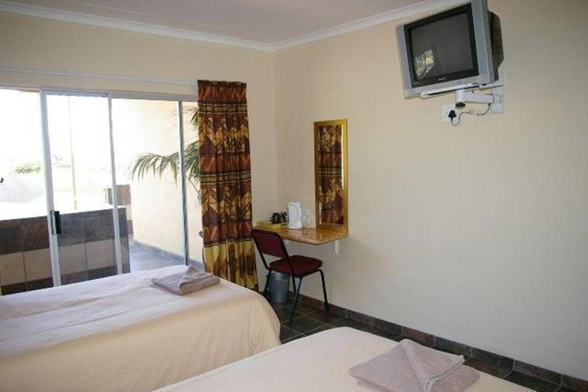 Ingwe Guesthouse Mbombela Buitenkant foto