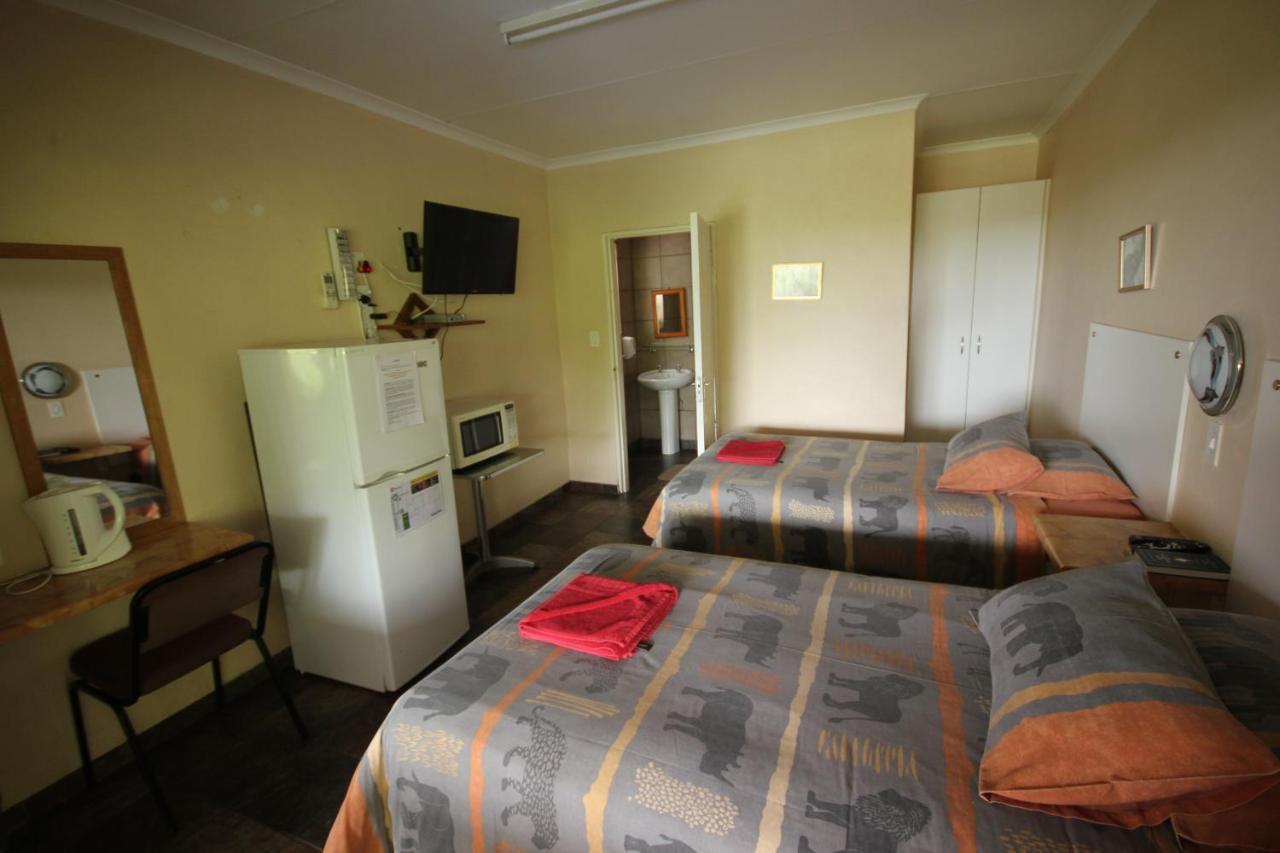 Ingwe Guesthouse Mbombela Buitenkant foto