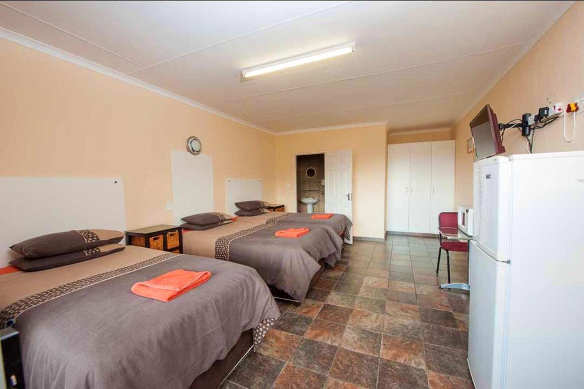 Ingwe Guesthouse Mbombela Buitenkant foto